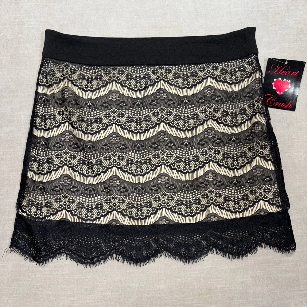 Heart Crush Black Lace Overlay A Line Mini‎ Skirt Size 9 Feminine Whimsigoth